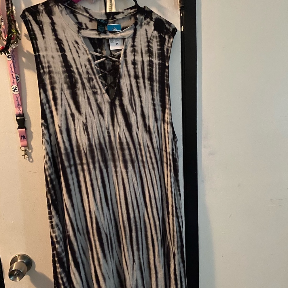 NWT Dressy Long top &/or coverup🌹